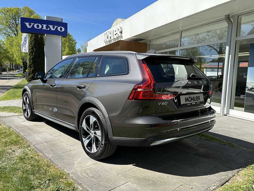 Volvo V60 Cross Country – Bild 4
