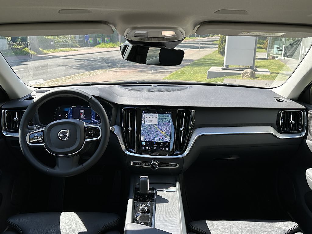 Volvo V60 Cross Country – Bild 7