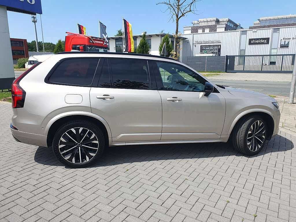 Volvo XC90 – Bild 11