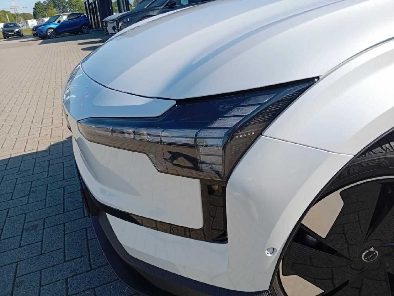 Volvo EX30 – Bild 10