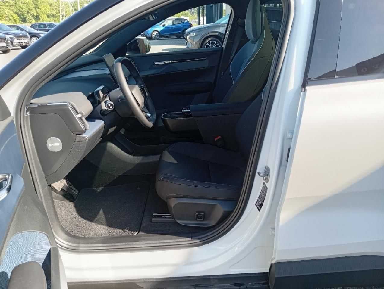 Volvo EX30 – Bild 13