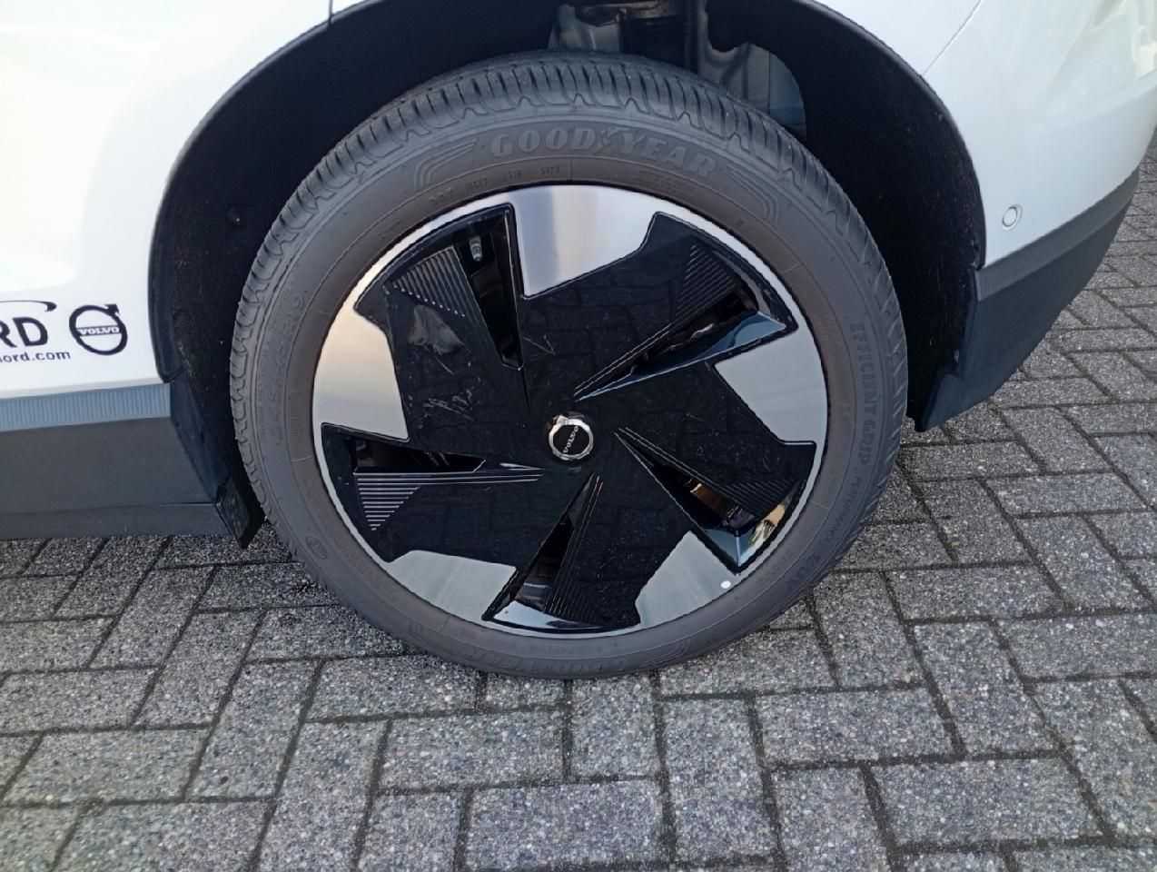 Volvo EX30 – Bild 9