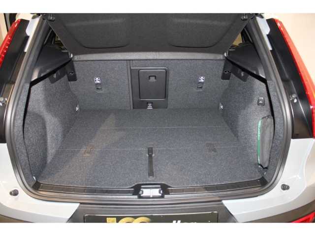 Volvo XC40 – Bild 12