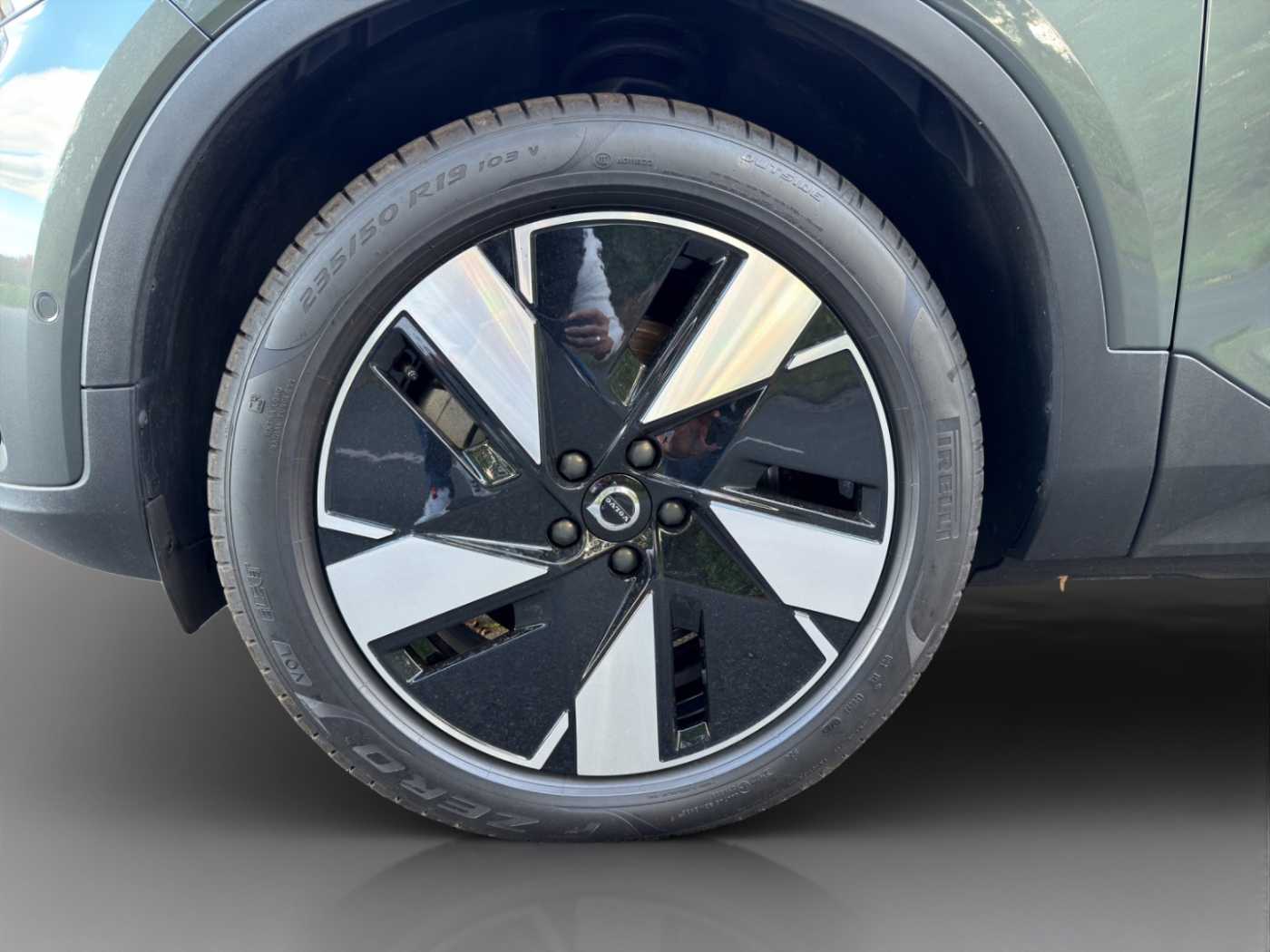 Volvo EX40 – Bild 23