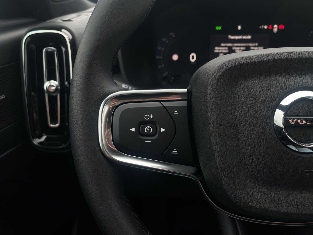 Volvo XC40 – Bild 17