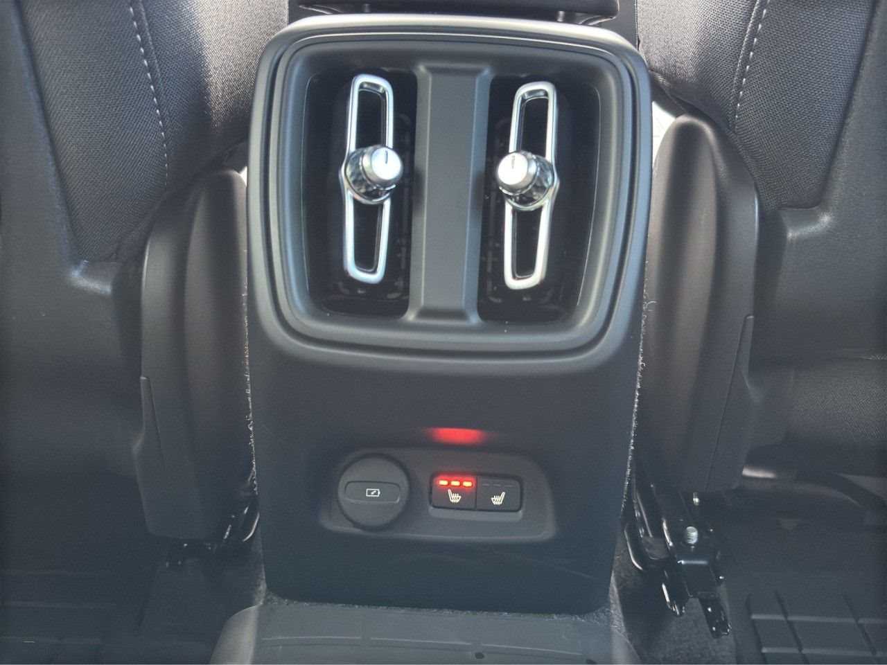 Volvo XC40 – Bild 23