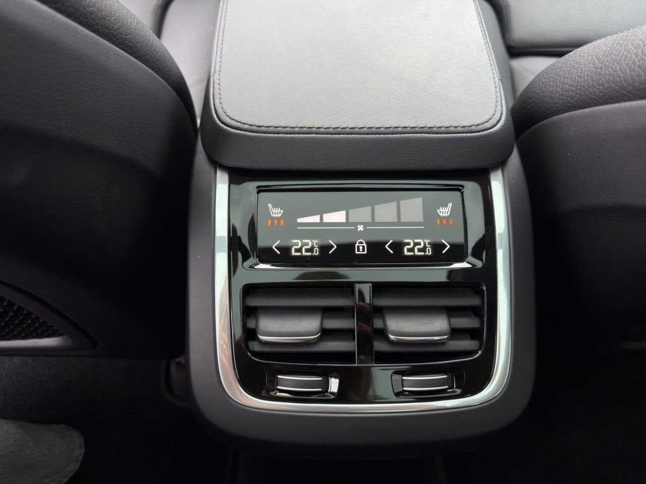 Volvo XC90 – Bild 20