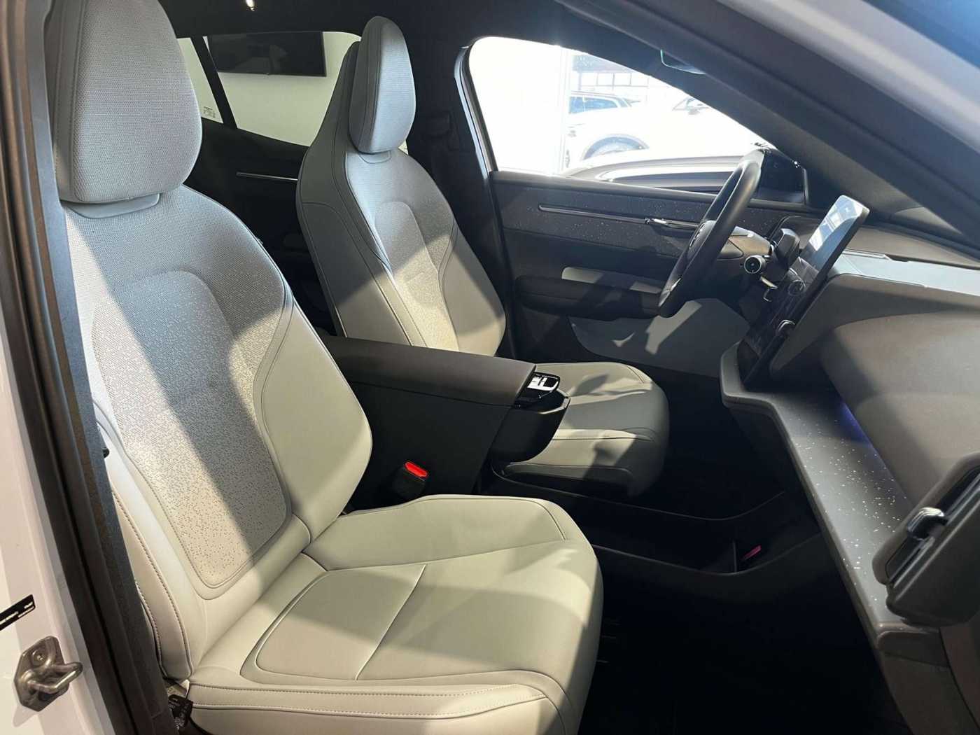 Volvo EX30 – Bild 16