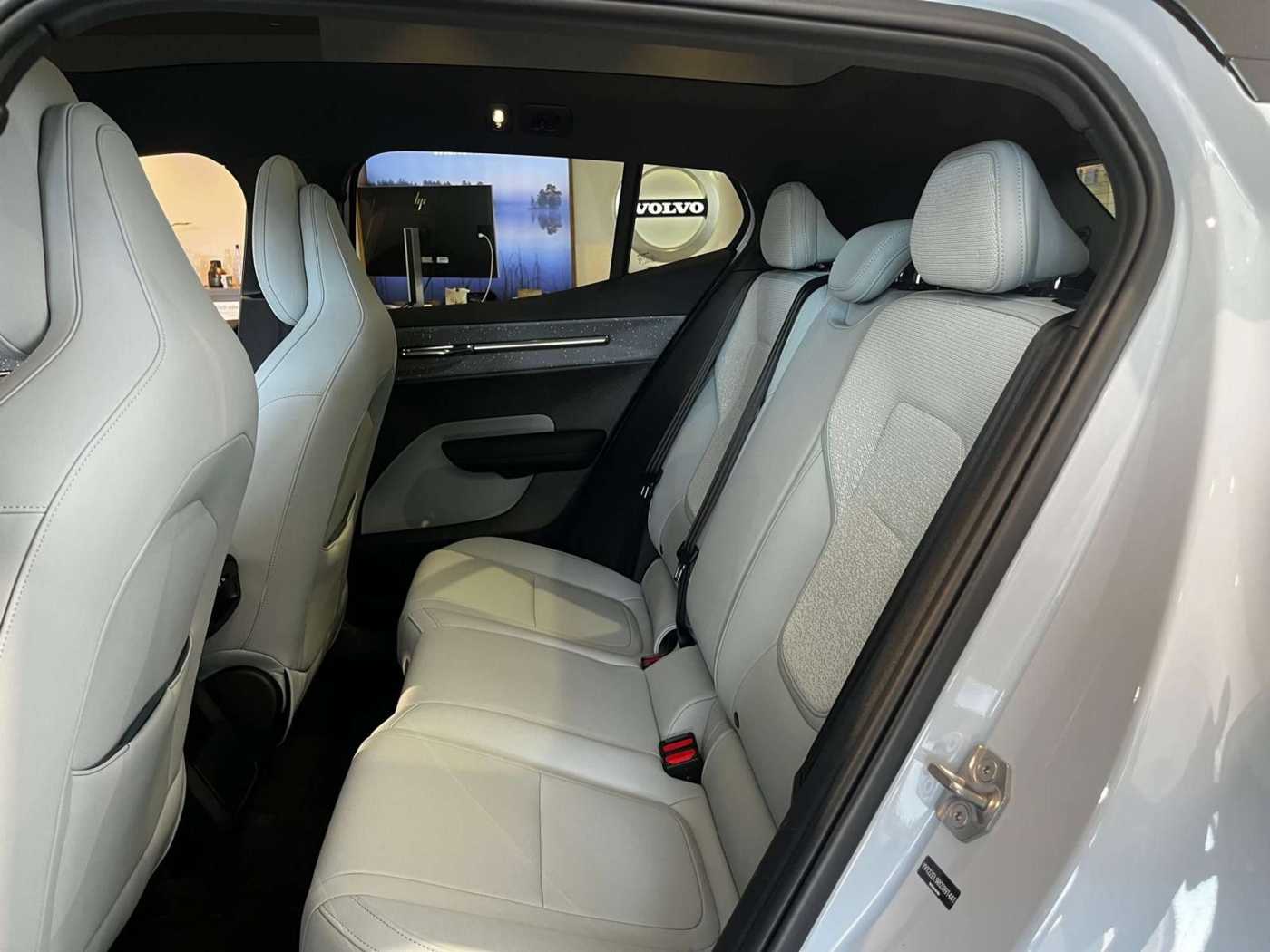 Volvo EX30 – Bild 18