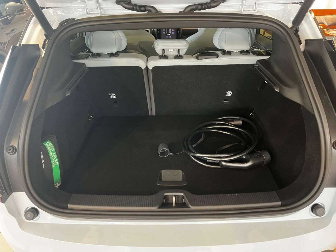 Volvo EX30 – Bild 8