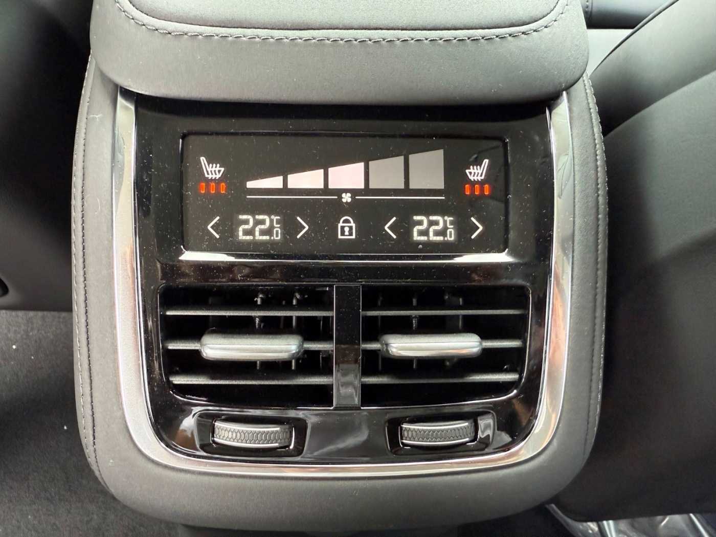 Volvo XC90 – Bild 15