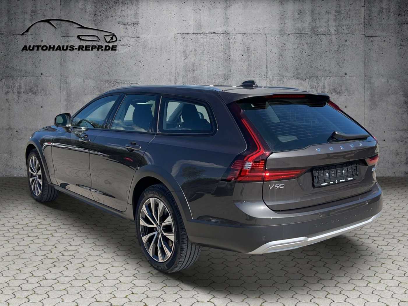 Volvo V90 Cross Country – Bild 4
