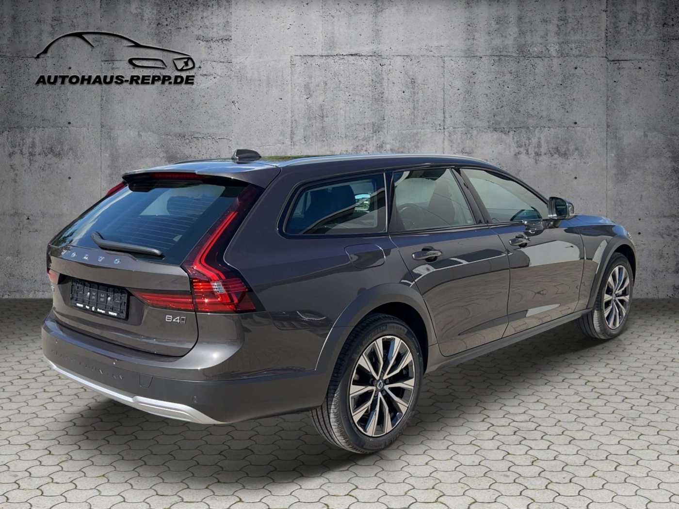 Volvo V90 Cross Country – Bild 6