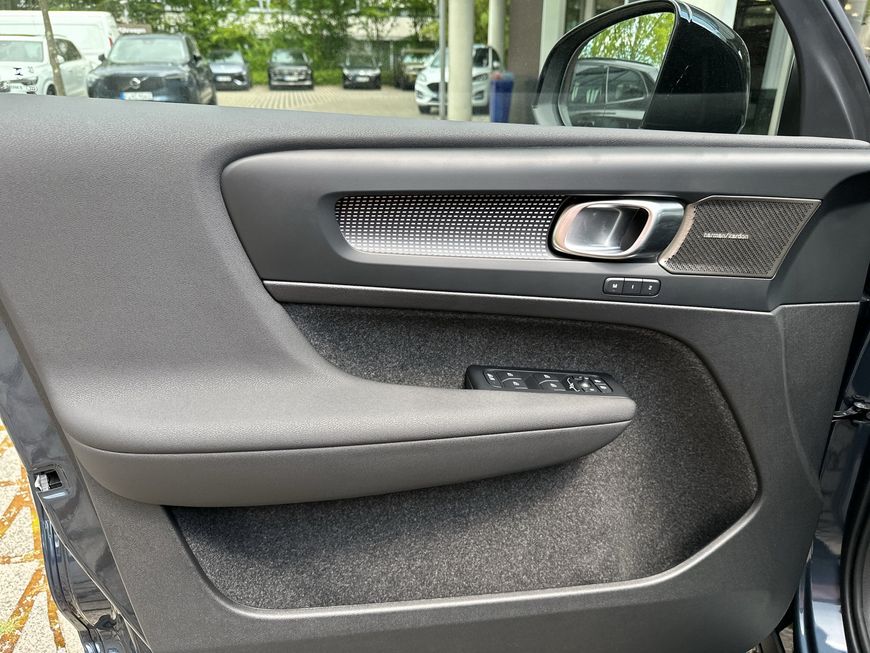 Volvo EX40 – Bild 13