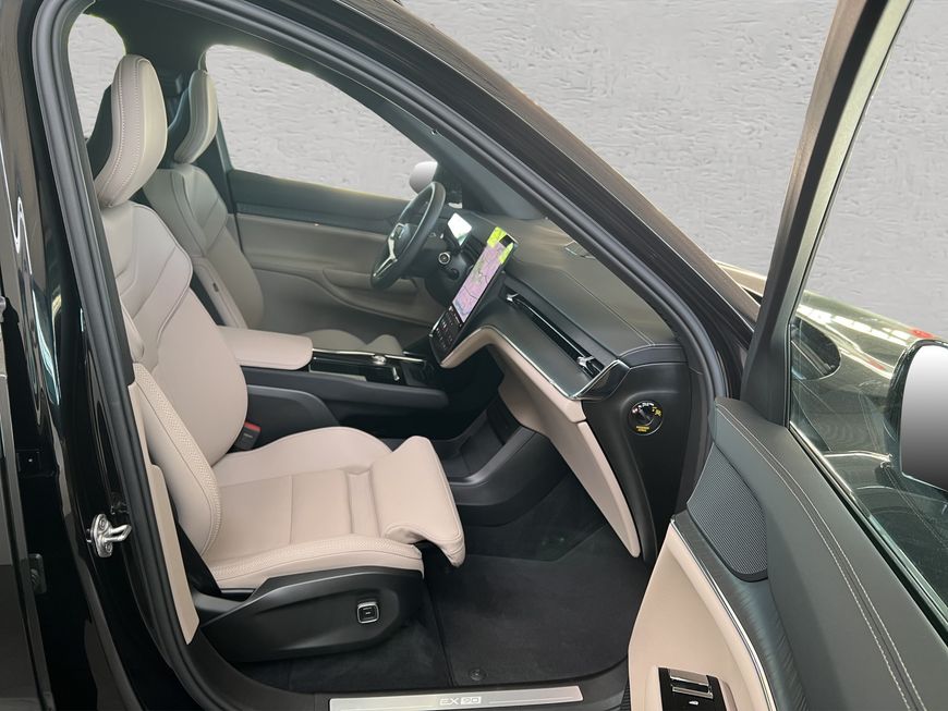 Volvo EX90 – Bild 19