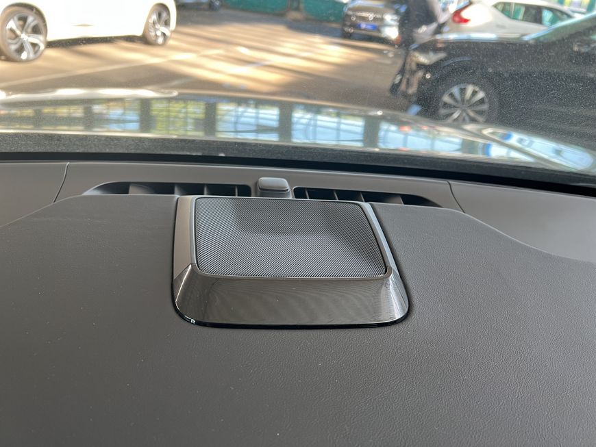 Volvo EX90 – Bild 25