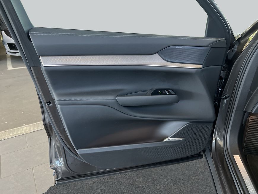 Volvo EX90 – Bild 12