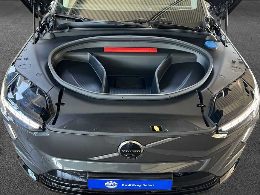 Volvo EX90 – Bild 8