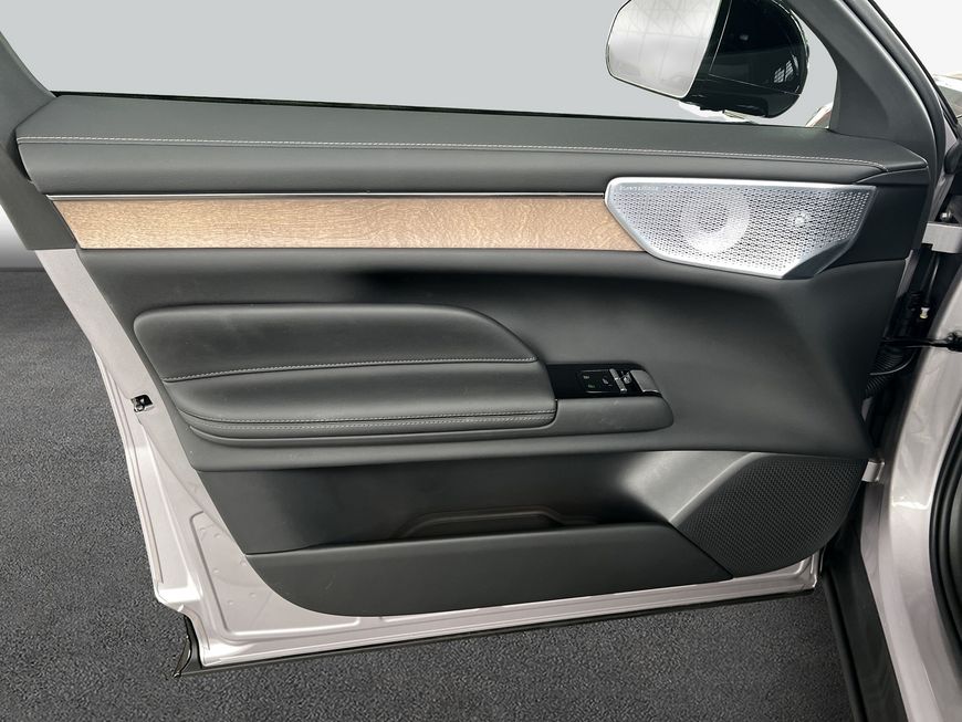 Volvo ES90 – Bild 19