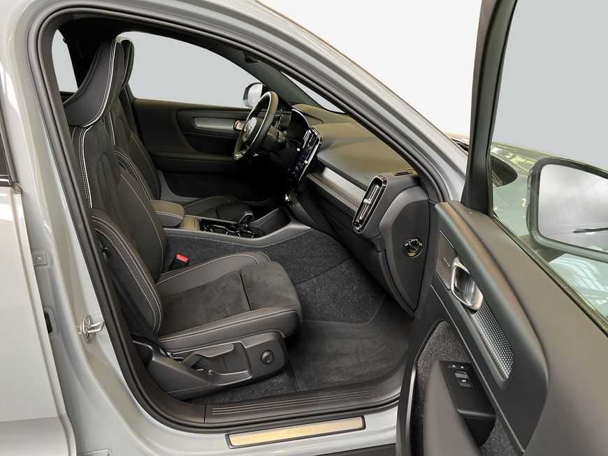 Volvo EX40 – Bild 12