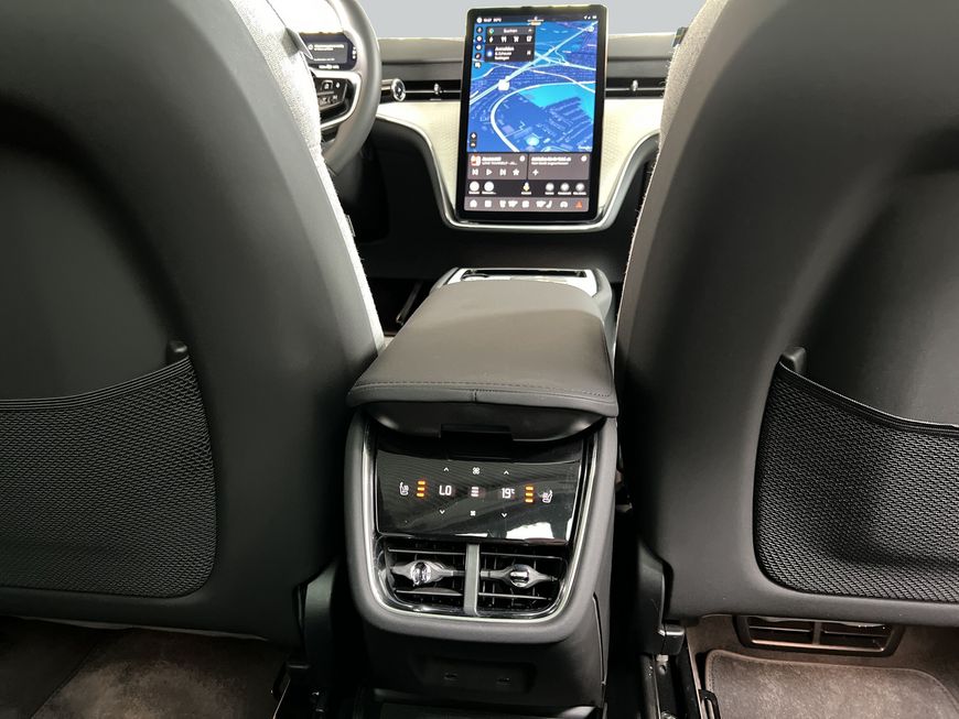 Volvo EX90 – Bild 14