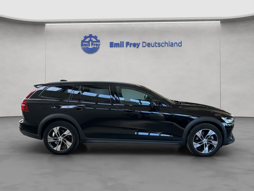 Volvo V60 Cross Country – Bild 7
