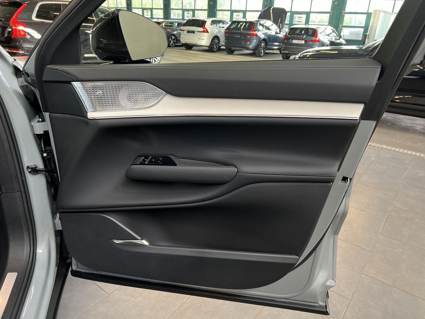 Volvo EX90 – Bild 20