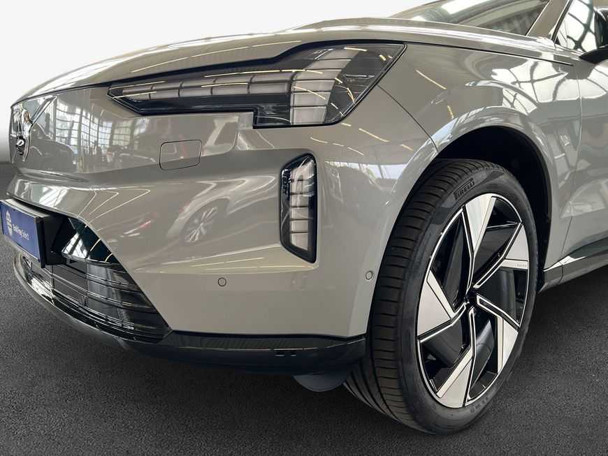 Volvo EX90 – Bild 6