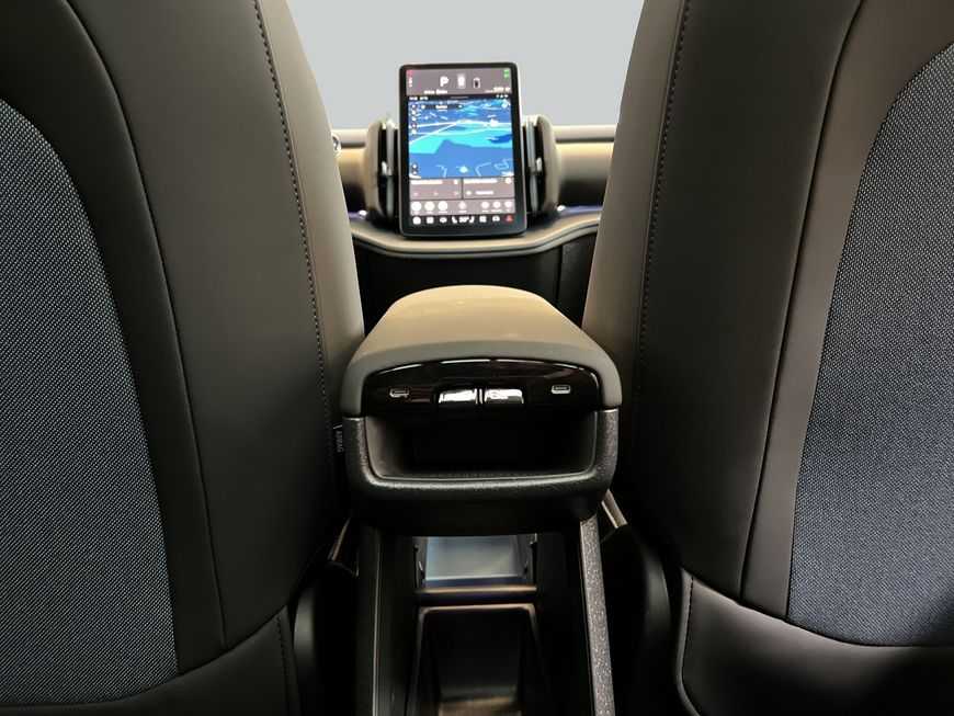 Volvo EX30 – Bild 14