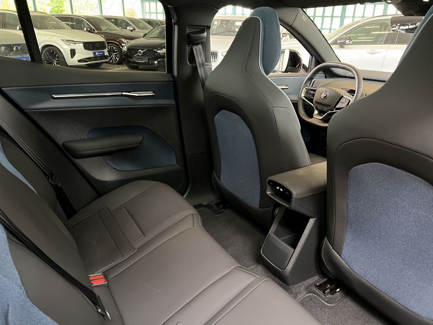 Volvo EX30 – Bild 22