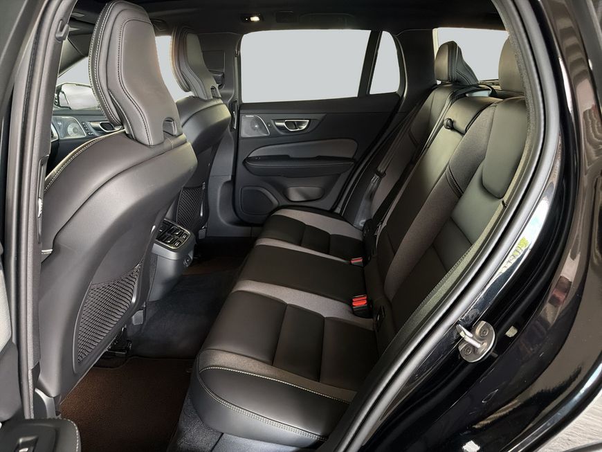 Volvo V60 Cross Country – Bild 10