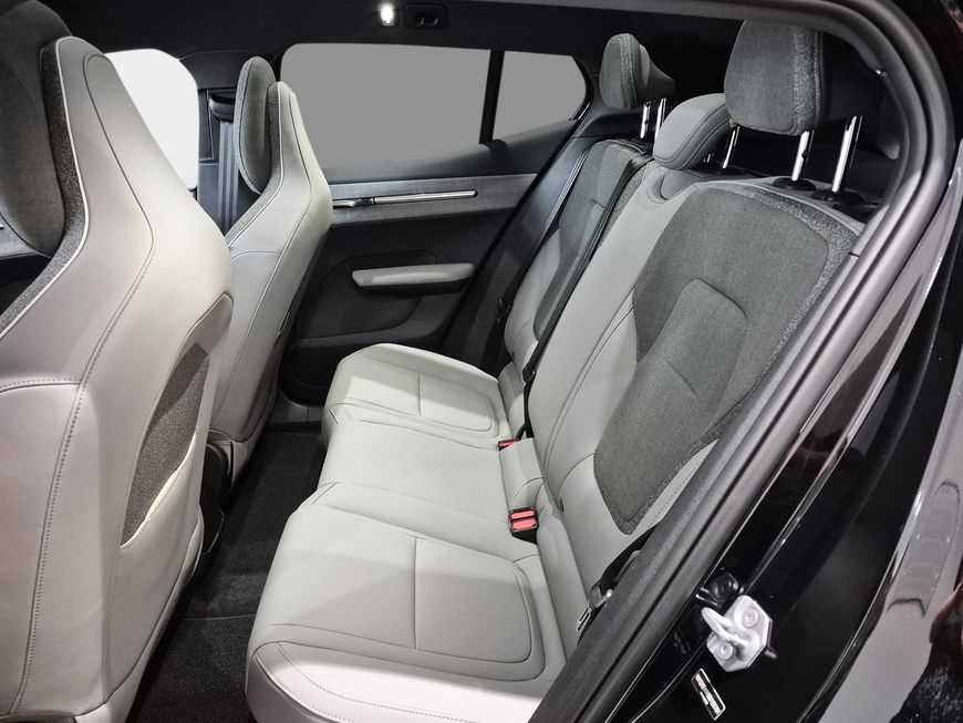 Volvo EX30 – Bild 8