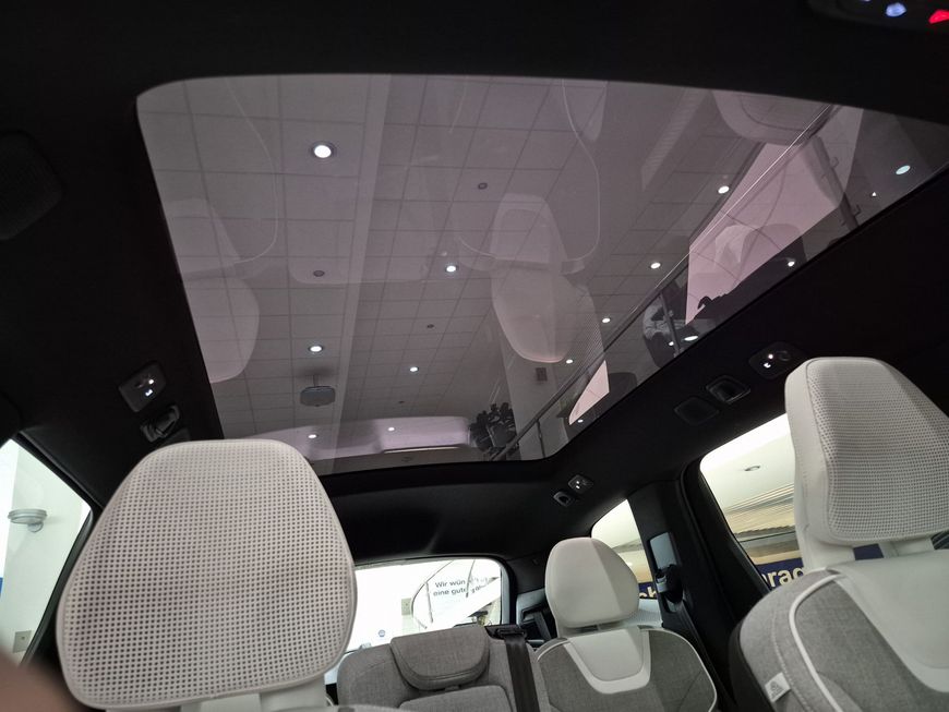 Volvo EX90 – Bild 17