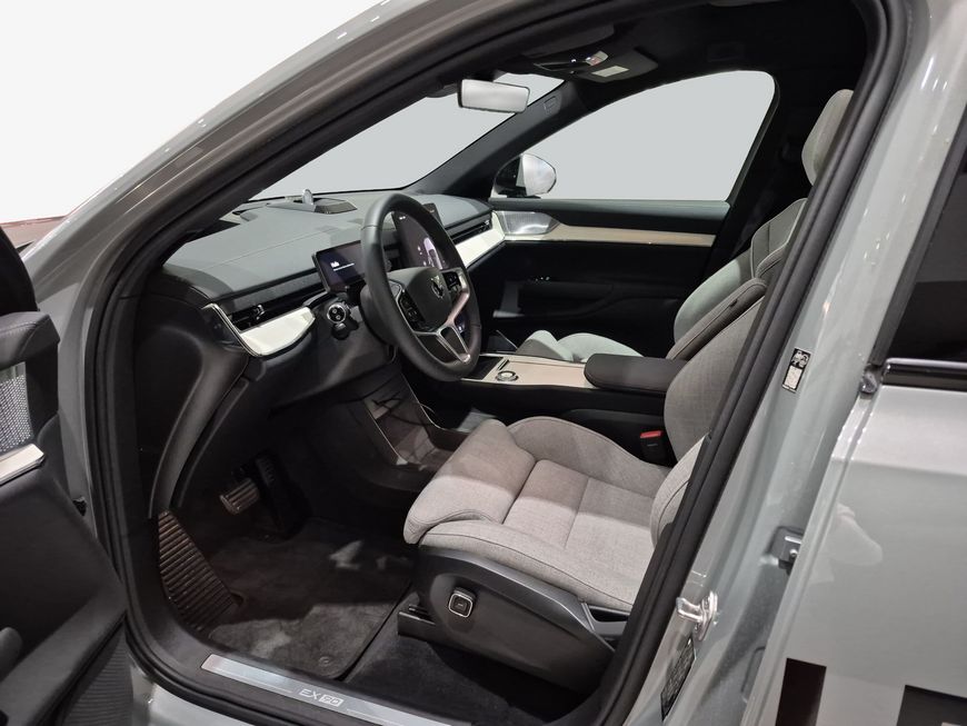 Volvo EX90 – Bild 9