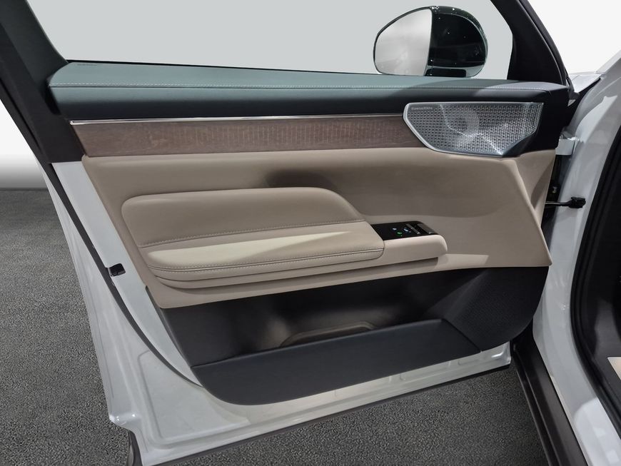 Volvo ES90 – Bild 15