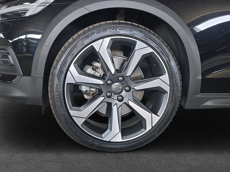 Volvo V60 Cross Country – Bild 13