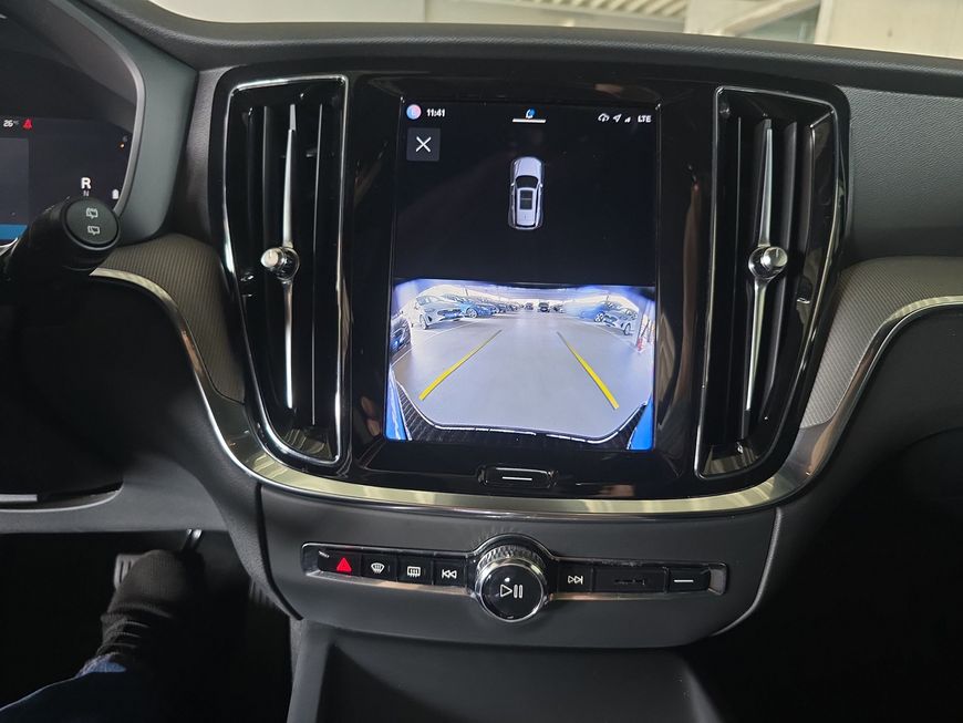 Volvo V60 Cross Country – Bild 16