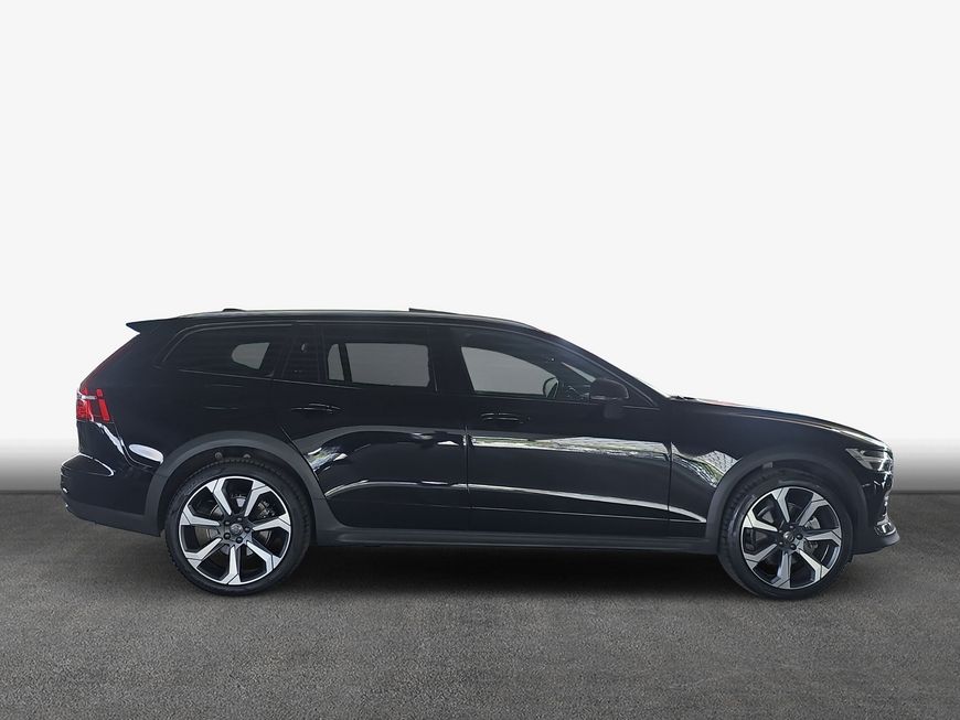 Volvo V60 Cross Country – Bild 5