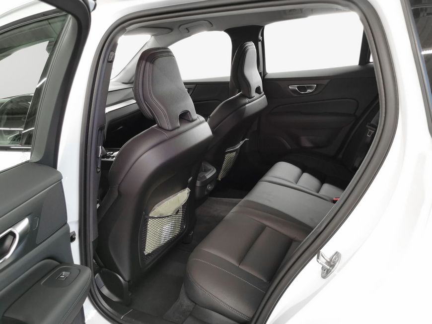 Volvo V60 Cross Country – Bild 8