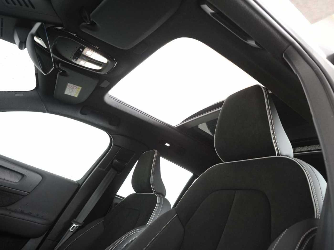 Volvo XC40 Recharge – Bild 14