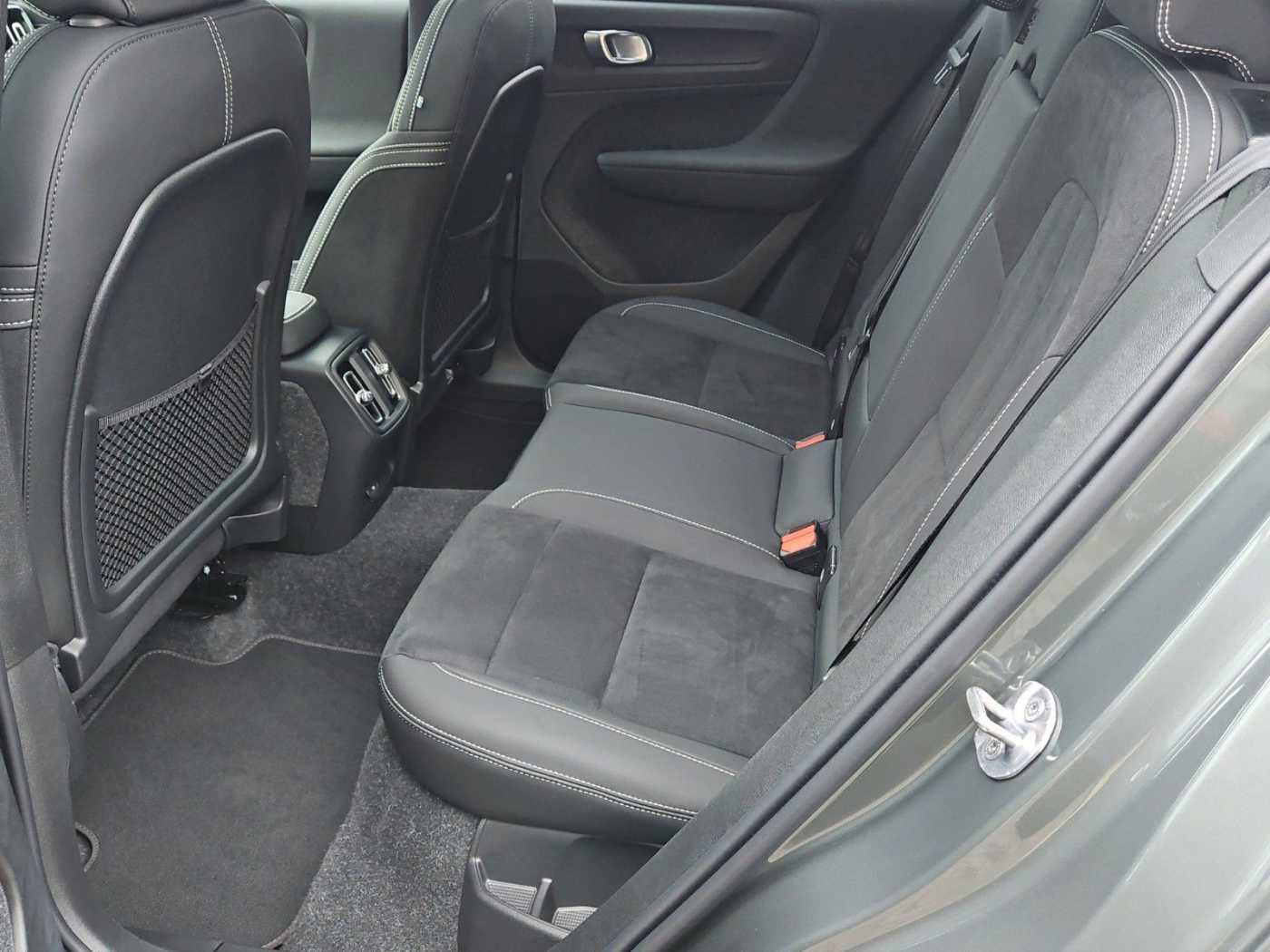 Volvo EX40 – Bild 11