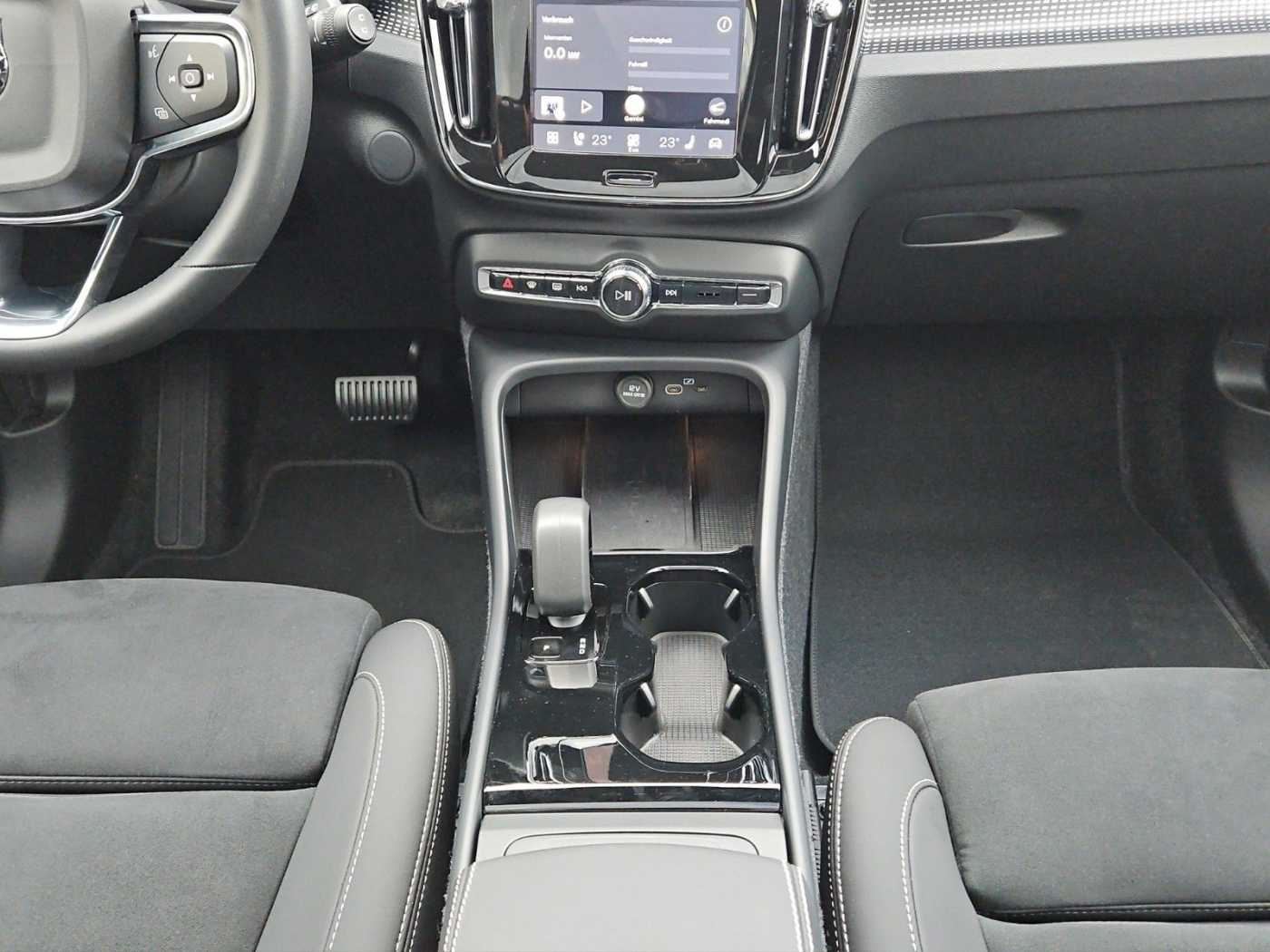 Volvo EX40 – Bild 16