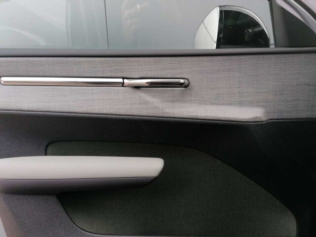 Volvo EX30 – Bild 13
