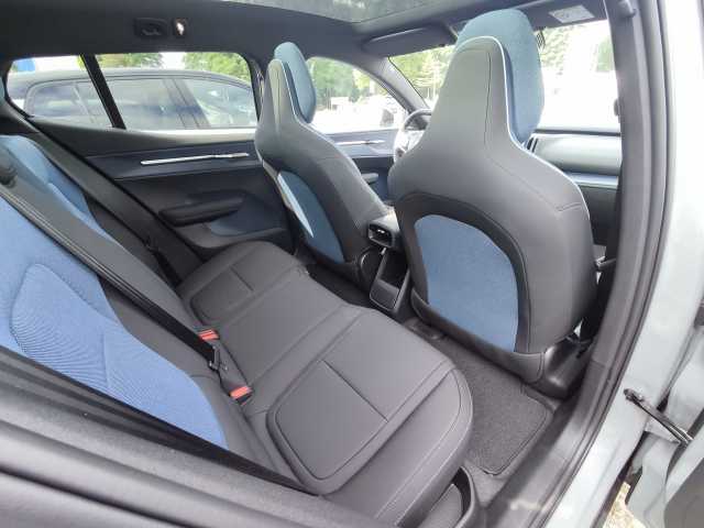 Volvo EX30 – Bild 4