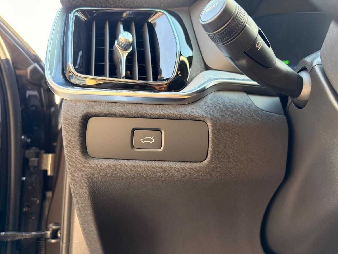 Volvo S60 – Bild 12