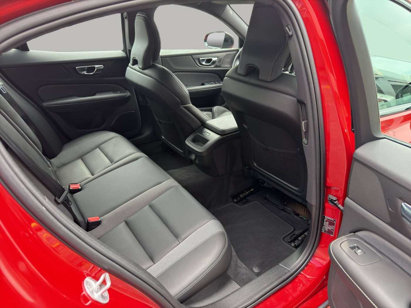 Volvo S60 – Bild 9