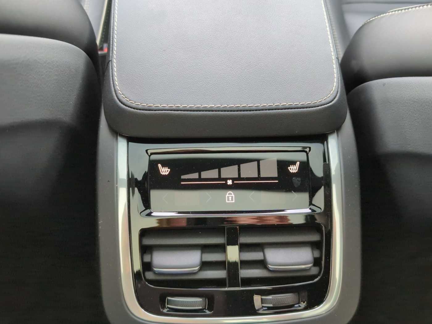 Volvo XC90 – Bild 10