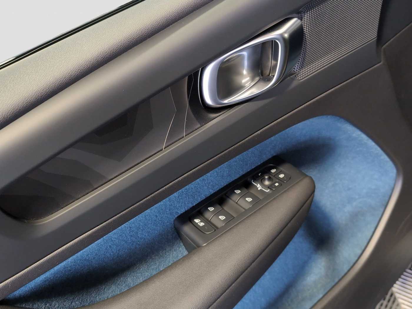 Volvo C40 Recharge – Bild 13