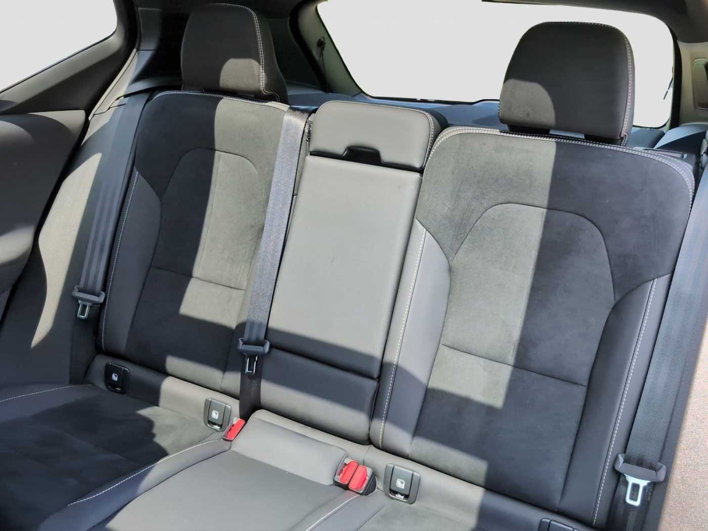 Volvo XC40 – Bild 12