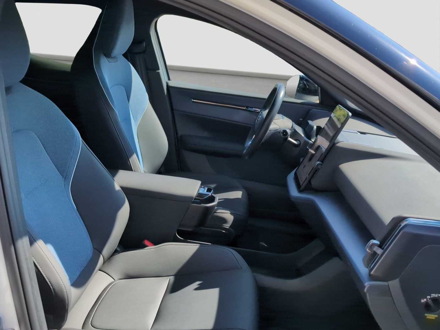 Volvo EX30 – Bild 10